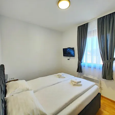 Velika Recepcija 149 * Zlatibor